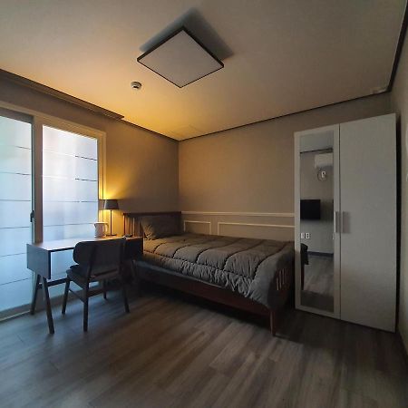 House Of Gallery In Anjirang Hotel Daegu Bagian luar foto