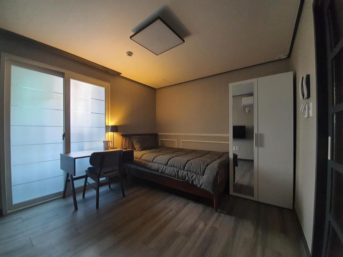 House Of Gallery In Anjirang Hotel Daegu Bagian luar foto