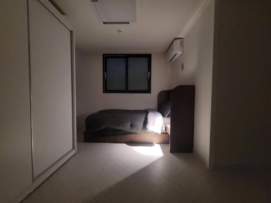 House Of Gallery In Anjirang Hotel Daegu Bagian luar foto